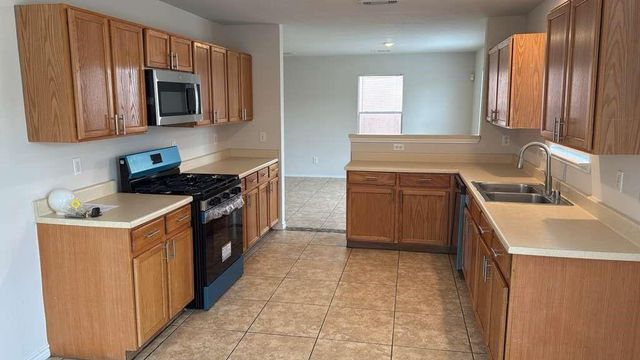 6622 Sutton Meadows Dr, Houston, TX 77086