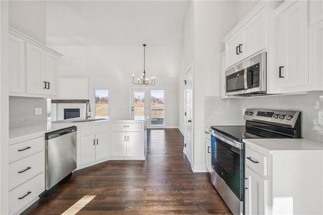 1110 Oak Ridge Street, Kearney, MO 64060