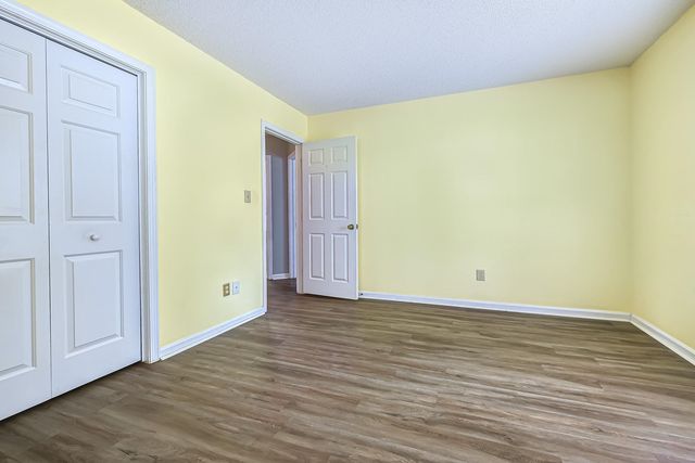 1108 Fox Sparrow Dr., Murrells Inlet, SC 29576
