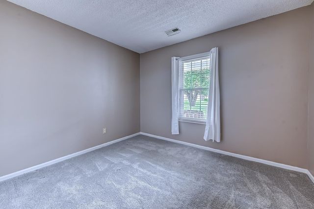 1108 Fox Sparrow Dr., Murrells Inlet, SC 29576