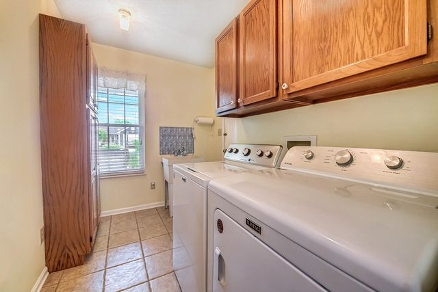 1108 Fox Sparrow Dr., Murrells Inlet, SC 29576