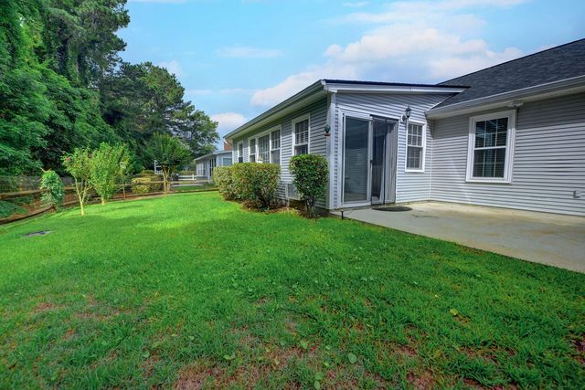 1108 Fox Sparrow Dr., Murrells Inlet, SC 29576