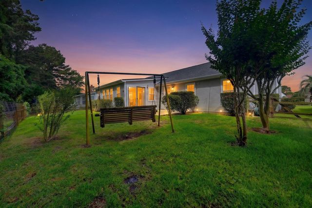1108 Fox Sparrow Dr., Murrells Inlet, SC 29576