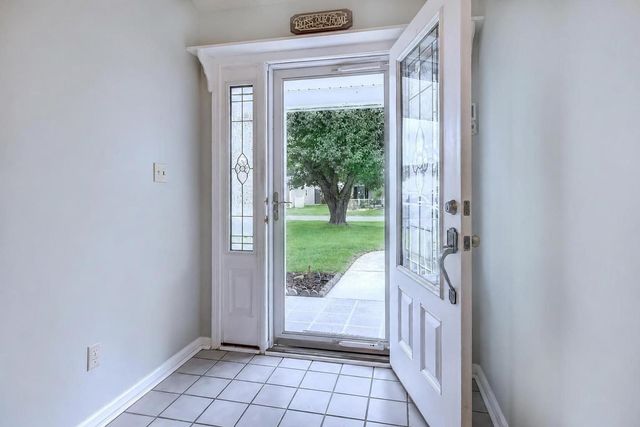 1108 Fox Sparrow Dr., Murrells Inlet, SC 29576