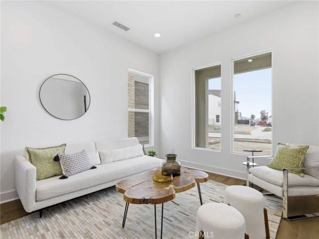 27643 Juniper Lane, Valencia, CA 91381