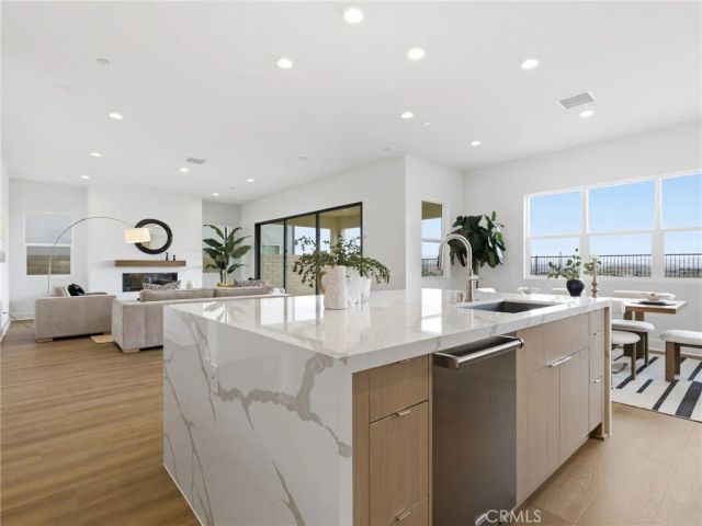 27643 Juniper Lane, Valencia, CA 91381