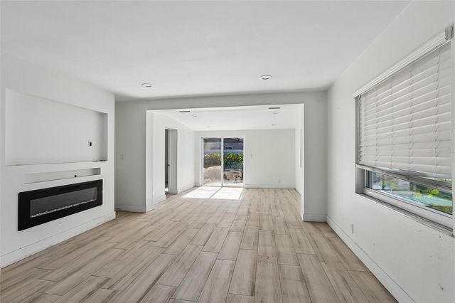 1524 CONNECTICUT AVENUE NE, St Petersburg, FL 33703