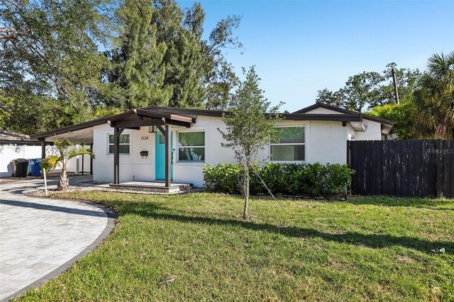 1524 CONNECTICUT AVENUE NE, St Petersburg, FL 33703