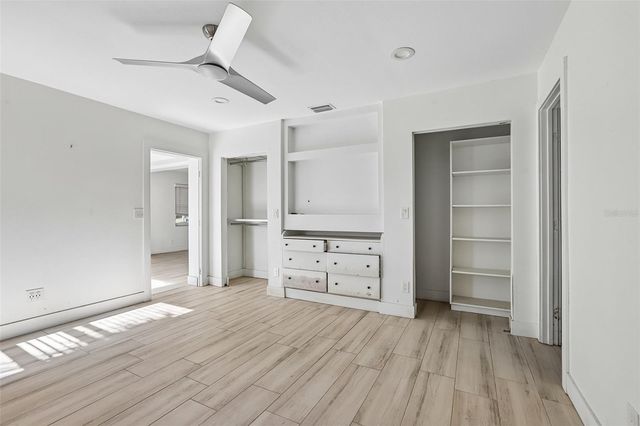 1524 CONNECTICUT AVENUE NE, St Petersburg, FL 33703