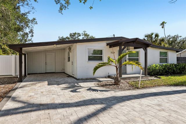 1524 CONNECTICUT AVENUE NE, St Petersburg, FL 33703