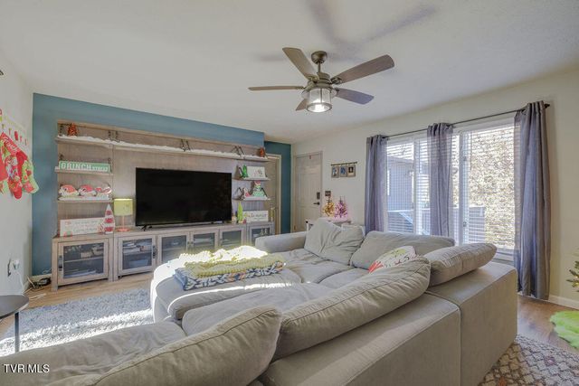 2005 Malvern Drive, Kingsport, TN 37660