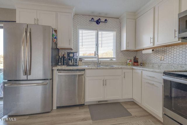 2005 Malvern Drive, Kingsport, TN 37660