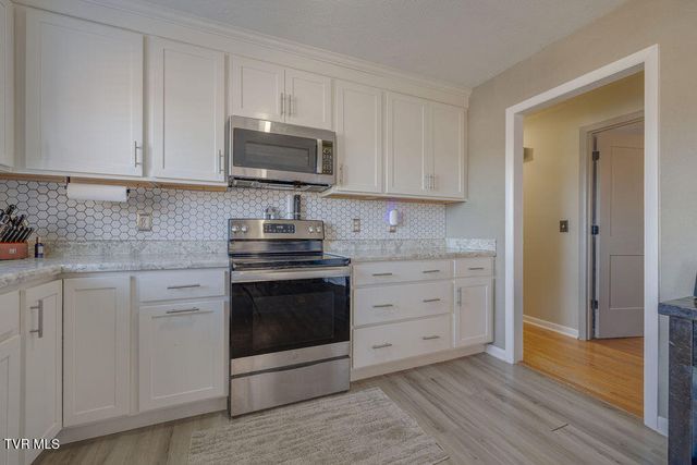 2005 Malvern Drive, Kingsport, TN 37660