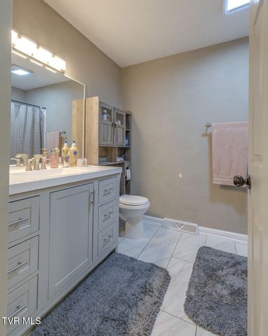 2005 Malvern Drive, Kingsport, TN 37660