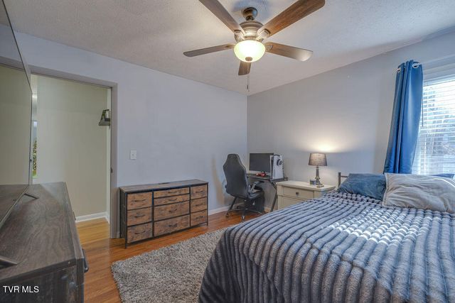 2005 Malvern Drive, Kingsport, TN 37660