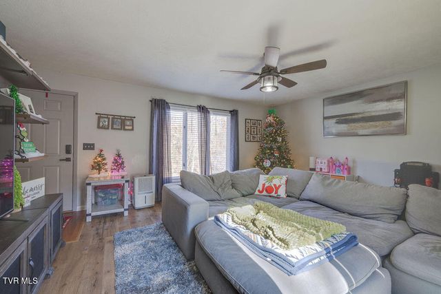 2005 Malvern Drive, Kingsport, TN 37660