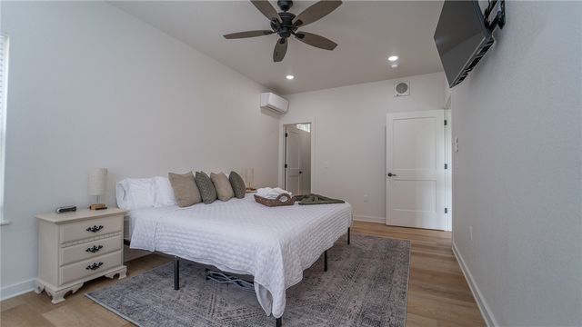 10571 Jasper Lane, Rogers, AR 72756