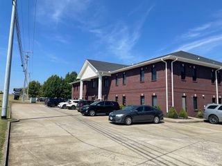 298G Clear Sky Ct, Clarksville, TN 37043