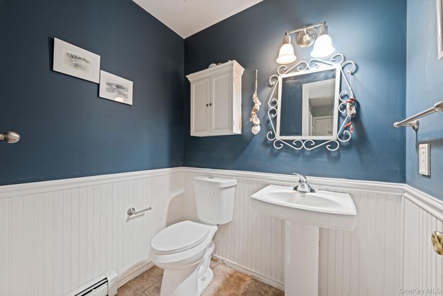 41 N Cozine Road, Manorville, NY 11949
