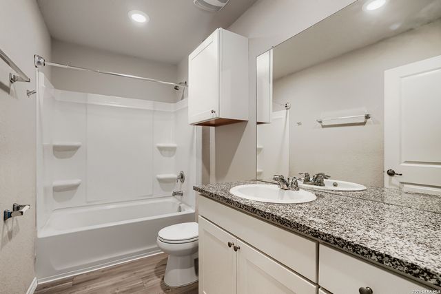 7231 Lavaca Bluff, San Antonio, TX 78218