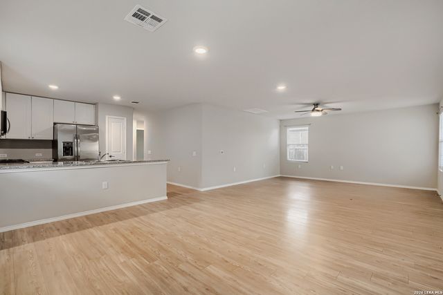 7231 Lavaca Bluff, San Antonio, TX 78218