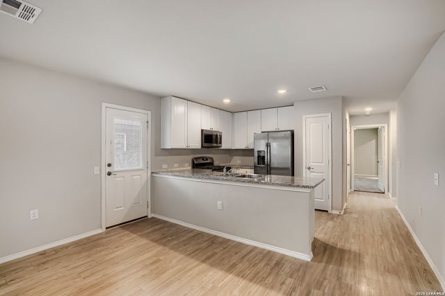 7231 Lavaca Bluff, San Antonio, TX 78218