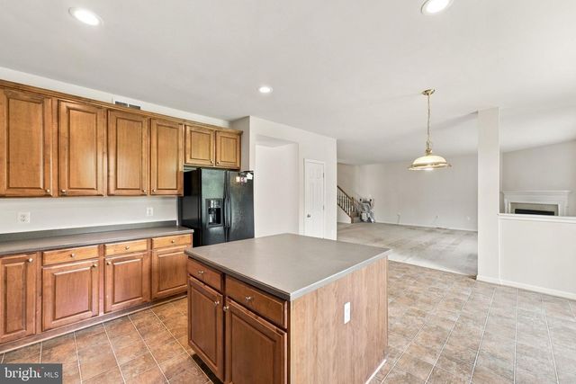 8373 TENBROOK DR, Gainesville, VA 20156