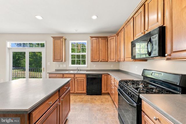 8373 TENBROOK DR, Gainesville, VA 20156