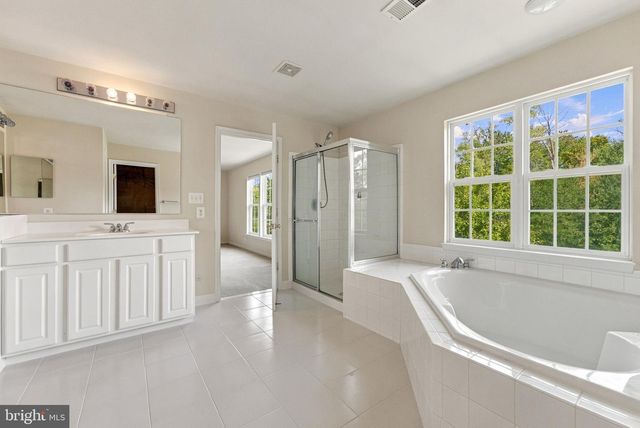 8373 TENBROOK DR, Gainesville, VA 20156