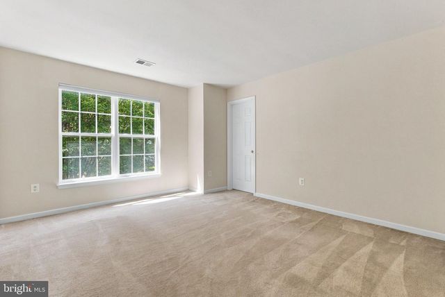 8373 TENBROOK DR, Gainesville, VA 20156