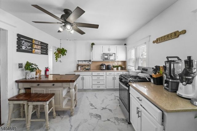 548 Bridgewater Ave, Bridgewater Twp., NJ 08807