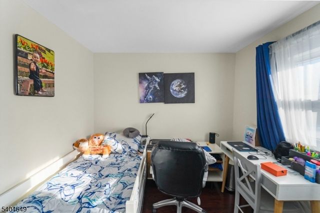 548 Bridgewater Ave, Bridgewater Twp., NJ 08807