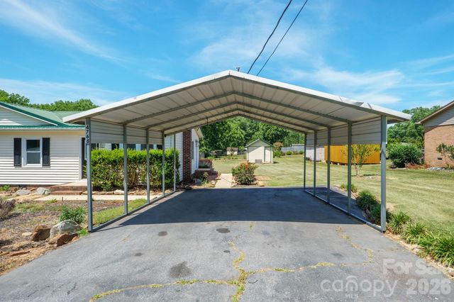 4768 Bethel Church Road, Hickory, NC 28602