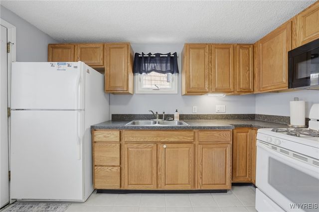 100 Beverly Drive, Cheektowaga, NY 14043