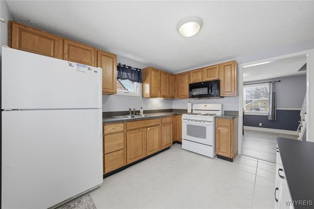 100 Beverly Drive, Cheektowaga, NY 14043