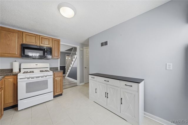 100 Beverly Drive, Cheektowaga, NY 14043