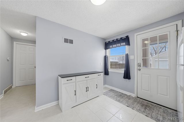 100 Beverly Drive, Cheektowaga, NY 14043