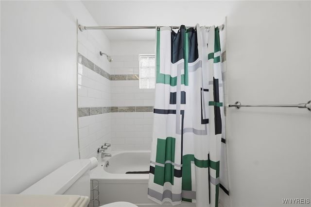 100 Beverly Drive, Cheektowaga, NY 14043