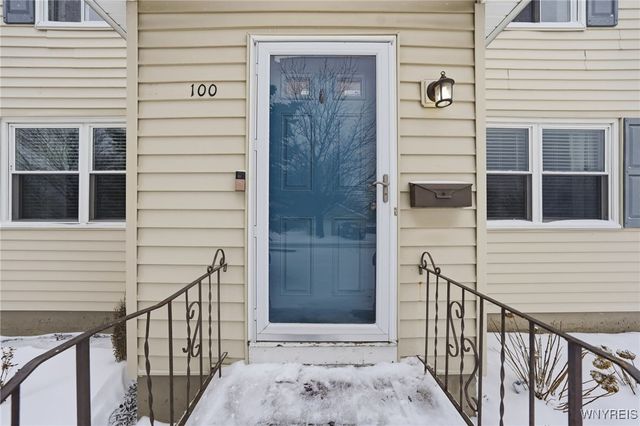 100 Beverly Drive, Cheektowaga, NY 14043