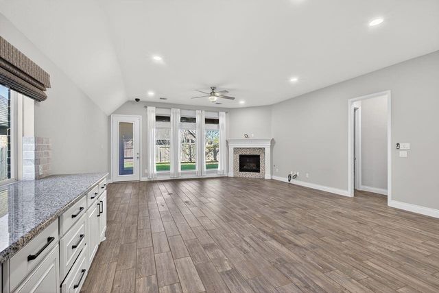 328 Red Petal Court, Conroe, TX 77304