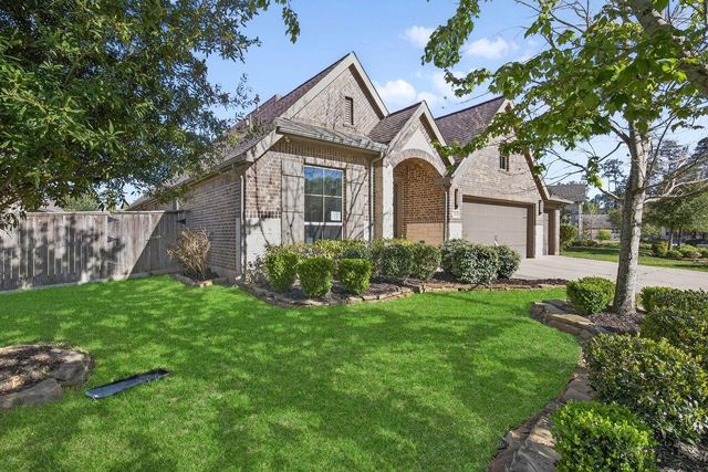 328 Red Petal Court, Conroe, TX 77304