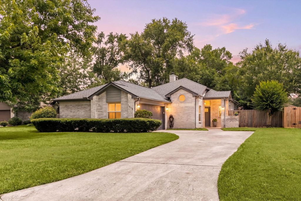 1915 Mercoal Drive, Spring, TX 77386