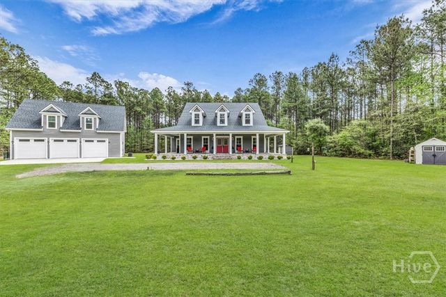 182 Old River Road, Bloomingdale, GA 31302