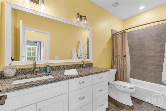 182 Old River Road, Bloomingdale, GA 31302
