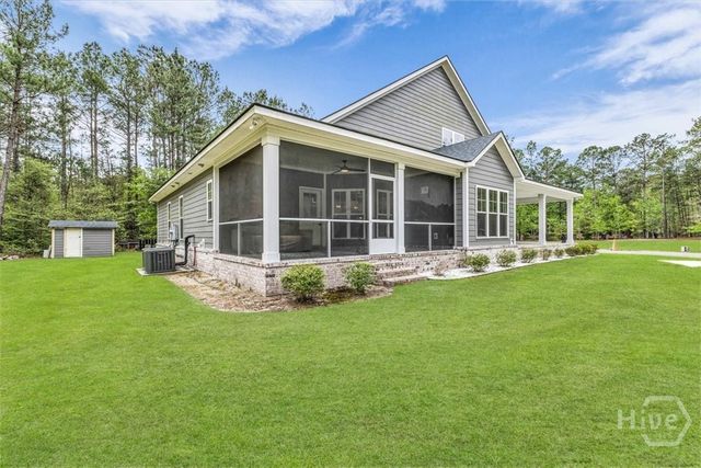 182 Old River Road, Bloomingdale, GA 31302