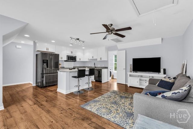182 Old River Road, Bloomingdale, GA 31302