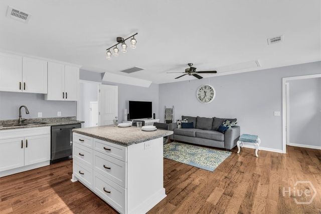 182 Old River Road, Bloomingdale, GA 31302