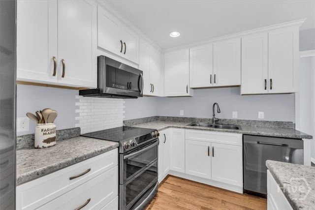 182 Old River Road, Bloomingdale, GA 31302