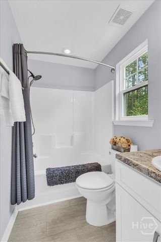 182 Old River Road, Bloomingdale, GA 31302