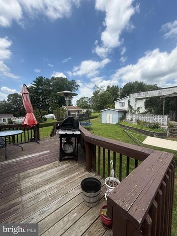 121 CHAMBERLAINE AVE, Pottsville, PA 17901